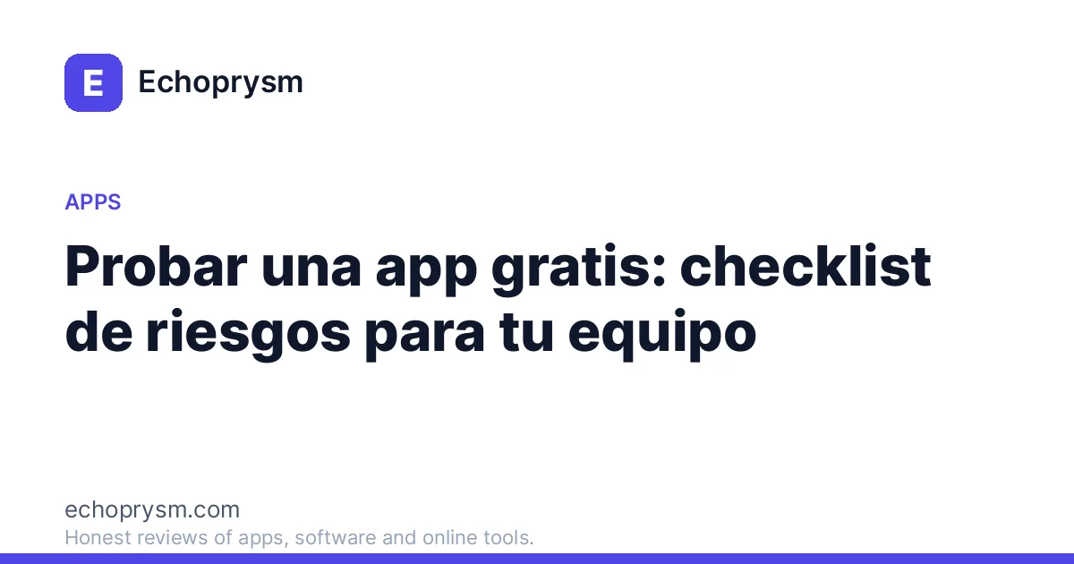 Persona revisando una lista de comprobación en una pantalla mientras configura una prueba de software