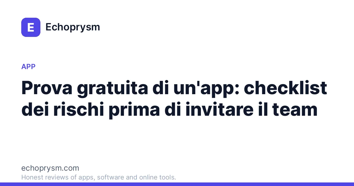 Persona al computer che esamina una checklist mentre attiva la prova gratuita di un'app